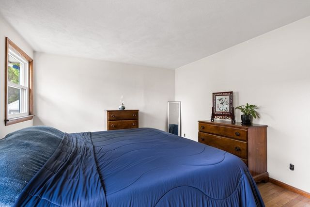 125 Sylvia St, Arlington, MA 02476