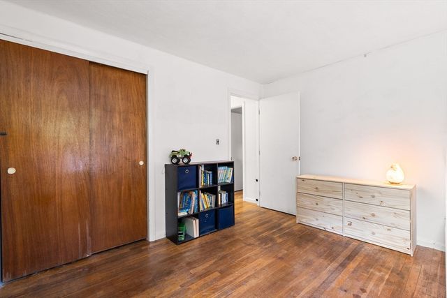 125 Sylvia St, Arlington, MA 02476
