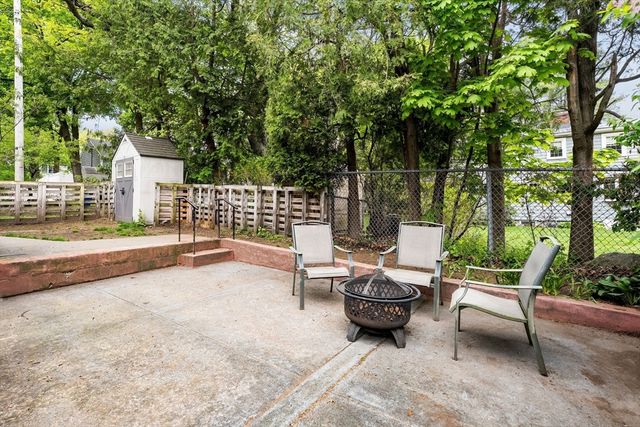 125 Sylvia St, Arlington, MA 02476