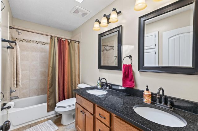 4251 Elizabeth Lane, Vadnais Heights, MN 55127