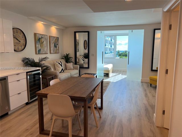 2301 Collins Avenue 342, Miami Beach, FL 33139