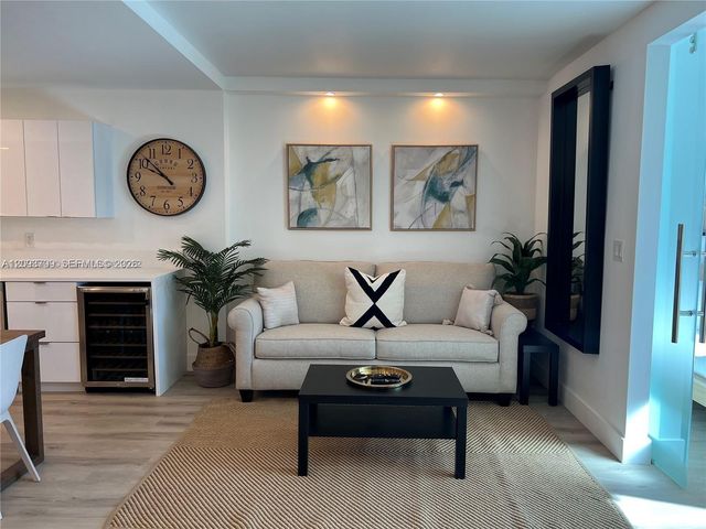 2301 Collins Avenue 342, Miami Beach, FL 33139