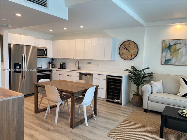 2301 Collins Avenue 342, Miami Beach, FL 33139