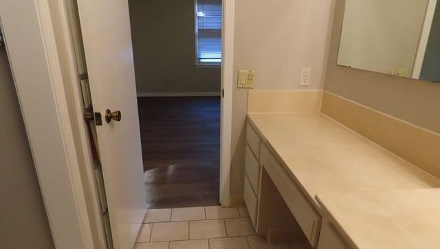 2545 S Catalina Avenue, Springfield, MO 65804