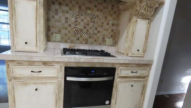 2545 S Catalina Avenue, Springfield, MO 65804