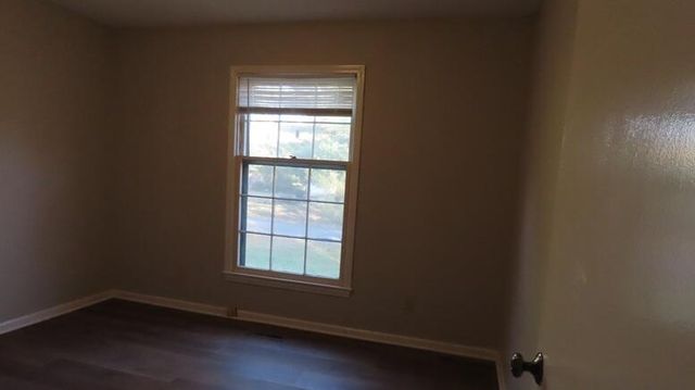 2545 S Catalina Avenue, Springfield, MO 65804