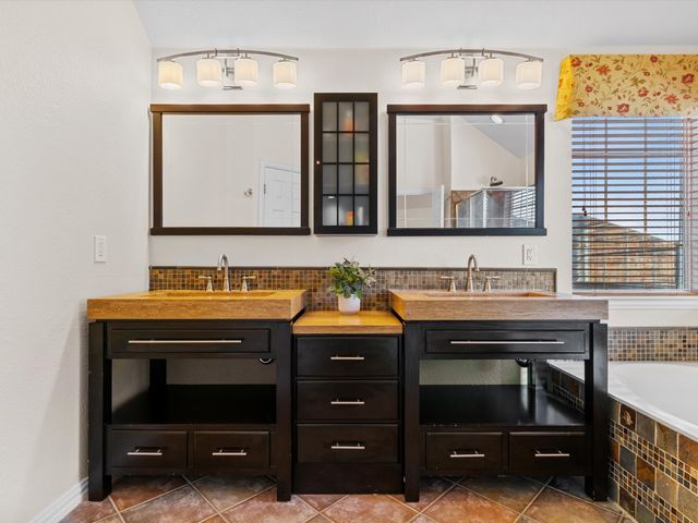 2005 Old York Drive, Keller, TX 76248