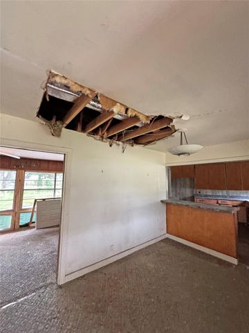 1009 Ruby Lane, Orange, TX 77630