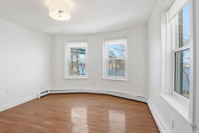 70 Commandants Way 70, Chelsea, MA 02150