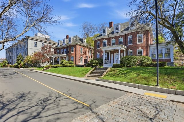70 Commandants Way 70, Chelsea, MA 02150
