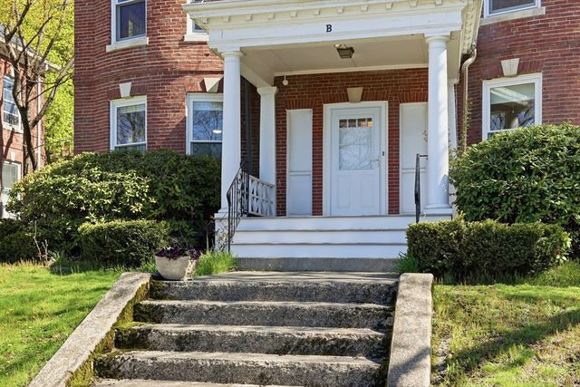 70 Commandants Way 70, Chelsea, MA 02150