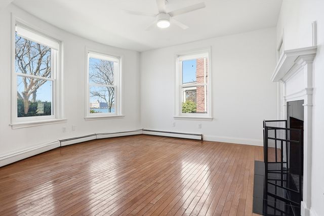 70 Commandants Way 70, Chelsea, MA 02150