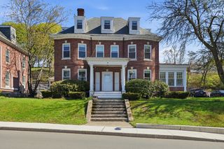 70 Commandants Way 70, Chelsea, MA 02150