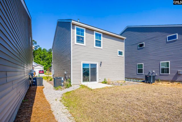 1114 Crescent Moon Loop, Hopkins, SC 29061