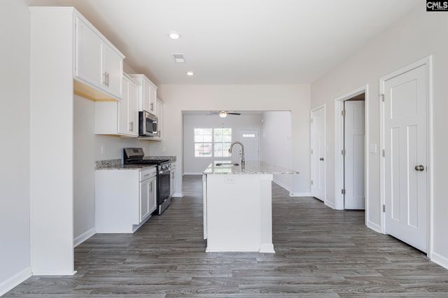 1114 Crescent Moon Loop, Hopkins, SC 29061