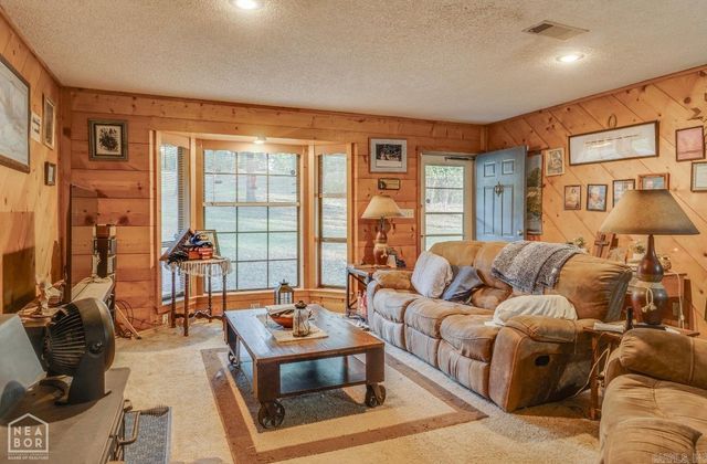 104 lawrence Landing Road, Conway, AR 72032