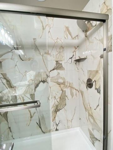 8998 Quandt Avenue, Allen Park, MI 48101