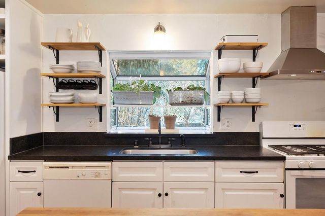 2895 North St, Pollock Pines, CA 95726