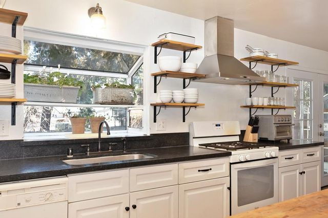 2895 North St, Pollock Pines, CA 95726