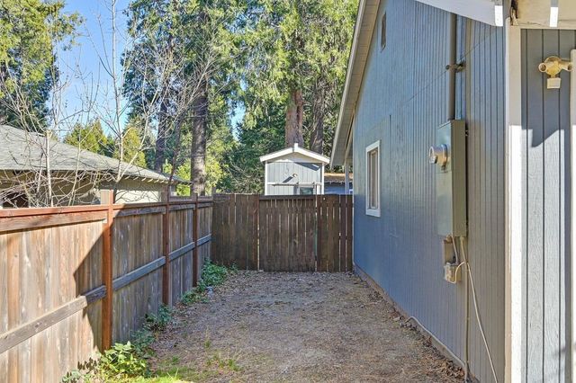2895 North St, Pollock Pines, CA 95726