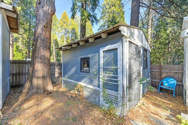 2895 North St, Pollock Pines, CA 95726