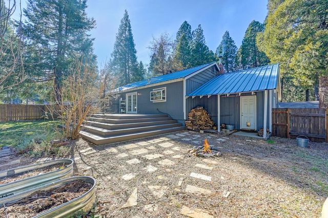 2895 North St, Pollock Pines, CA 95726