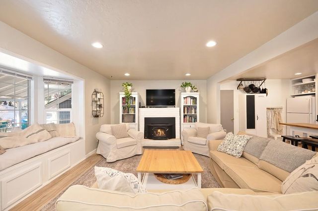 2895 North St, Pollock Pines, CA 95726