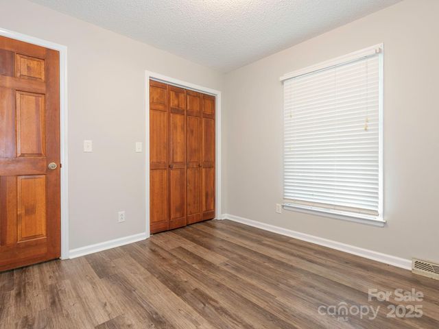 168 Coulwood Drive, Charlotte, NC 28214