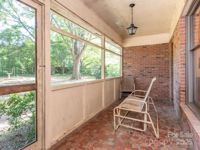168 Coulwood Drive, Charlotte, NC 28214
