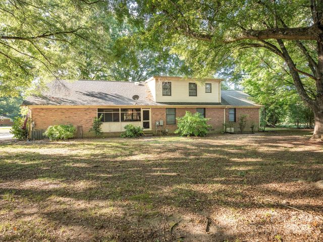 168 Coulwood Drive, Charlotte, NC 28214