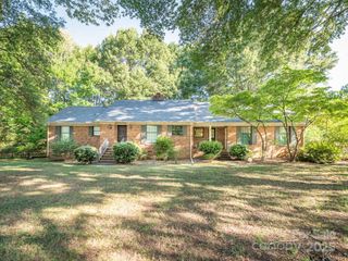 168 Coulwood Drive, Charlotte, NC 28214