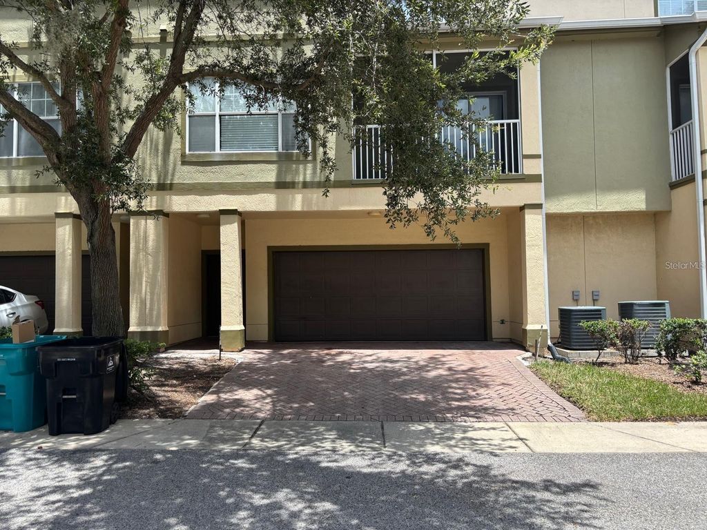 2424 GRAND CENTRAL PARKWAY 17, Orlando, FL 32839