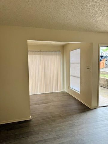 3001-B Parker LN, Austin, TX 78741