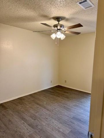 3001-B Parker LN, Austin, TX 78741