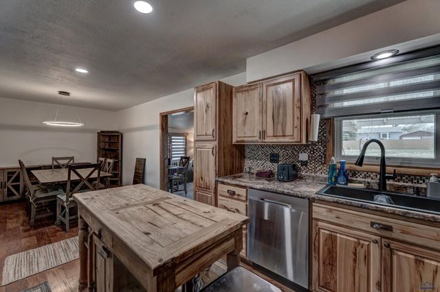 3785 DAWN, Rapid City, SD 57703