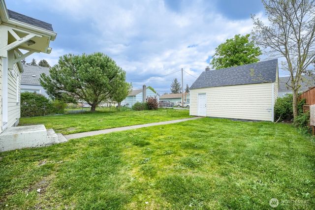 3216 S 72nd Street, Tacoma, WA 98409