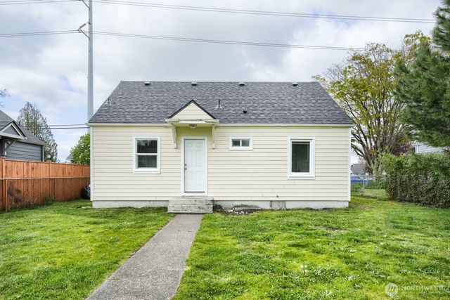3216 S 72nd Street, Tacoma, WA 98409