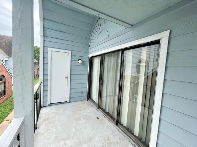 14550 Fonmeadow Drive 806, Houston, TX 77035