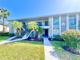 1203 Commonwealth CIR # 201, Naples, FL 34116