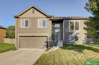 19606 R Street, Omaha, NE 68135