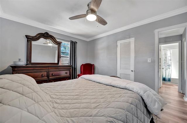 1664 10TH STREET, Sarasota, FL 34236
