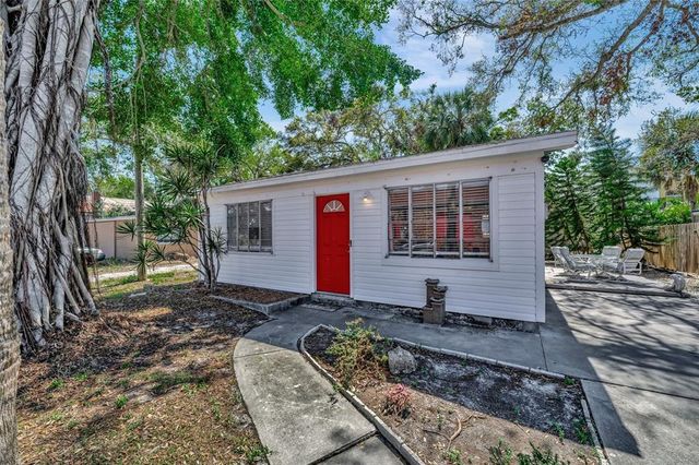 1664 10TH STREET, Sarasota, FL 34236