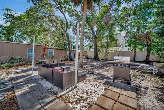 1664 10TH STREET, Sarasota, FL 34236