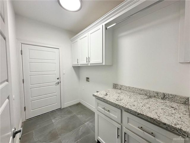 3413 Showboat Drive, Edinburg, TX 78541