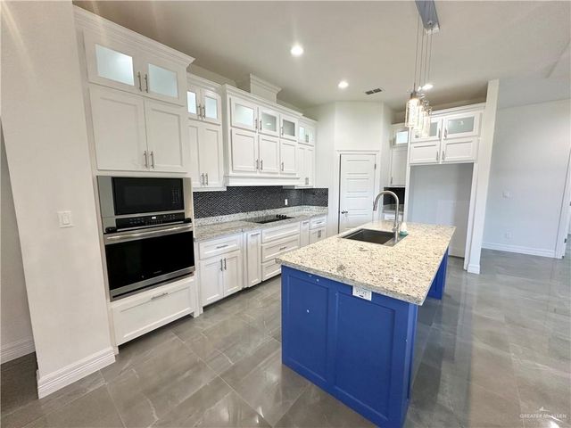 3413 Showboat Drive, Edinburg, TX 78541