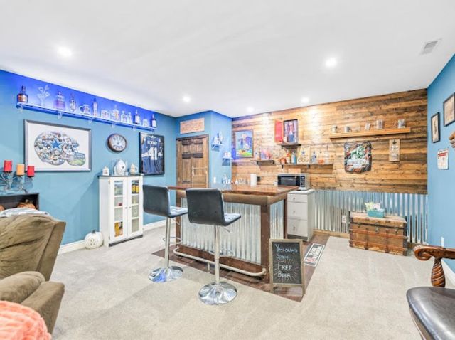 2201 River Trail Rd., Salina, KS 67401