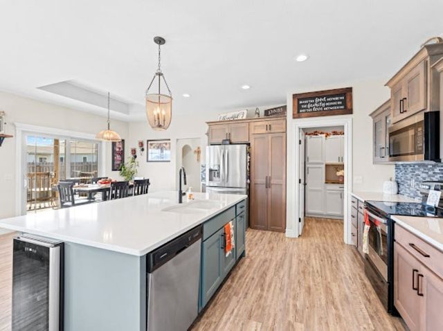 2201 River Trail Rd., Salina, KS 67401