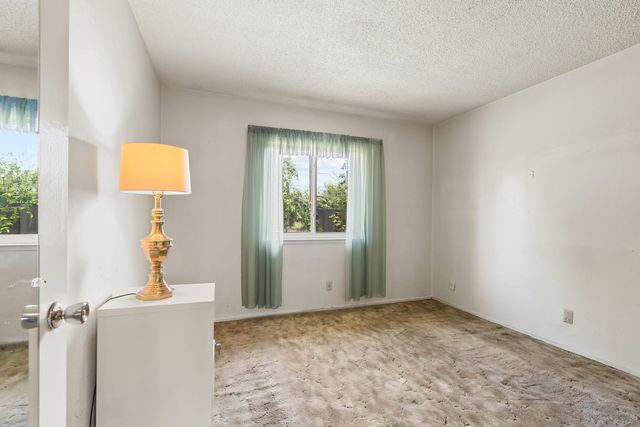 4242 Cortright Way, North Highlands, CA 95660