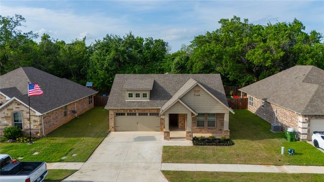 945 Sam Street, Springtown, TX 76082
