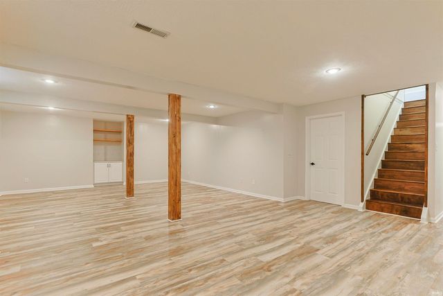 15980 Homestead Trail, Granger, IN 46530